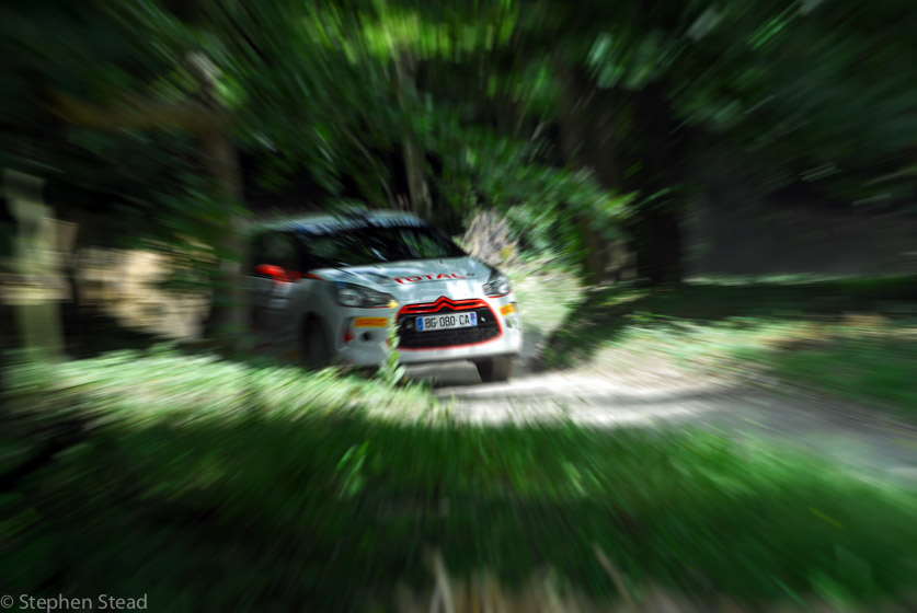 NIKON D200 - 55.0-200.0 mm f/4.0-5.6