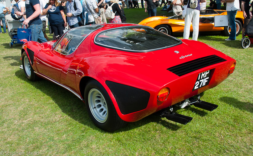 NIKON D200 - 18.0-70.0 mm f/3.5-4.5