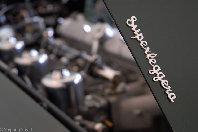 NIKON D200 - 18.0-70.0 mm f/3.5-4.5