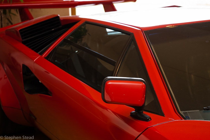 NIKON D200 - 18.0-70.0 mm f/3.5-4.5