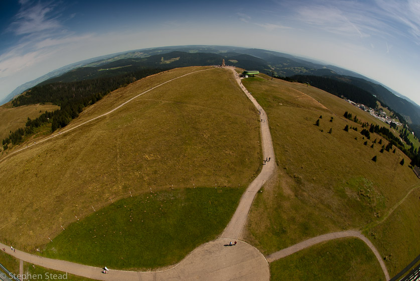 NIKON D200 - 10.5 mm f/2.8