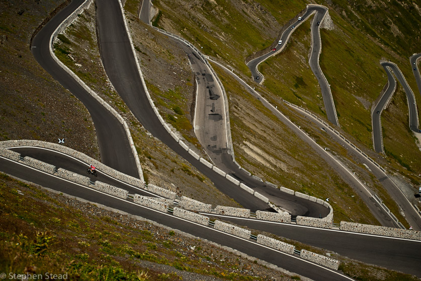 NIKON D200 - 55.0-200.0 mm f/4.0-5.6