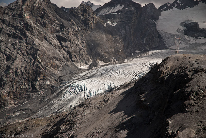 NIKON D200 - 18.0-70.0 mm f/3.5-4.5