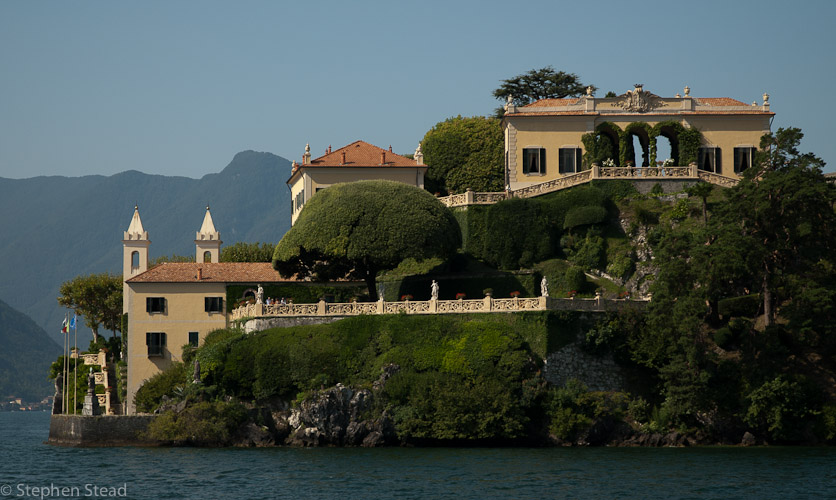 NIKON D200 - 18.0-70.0 mm f/3.5-4.5