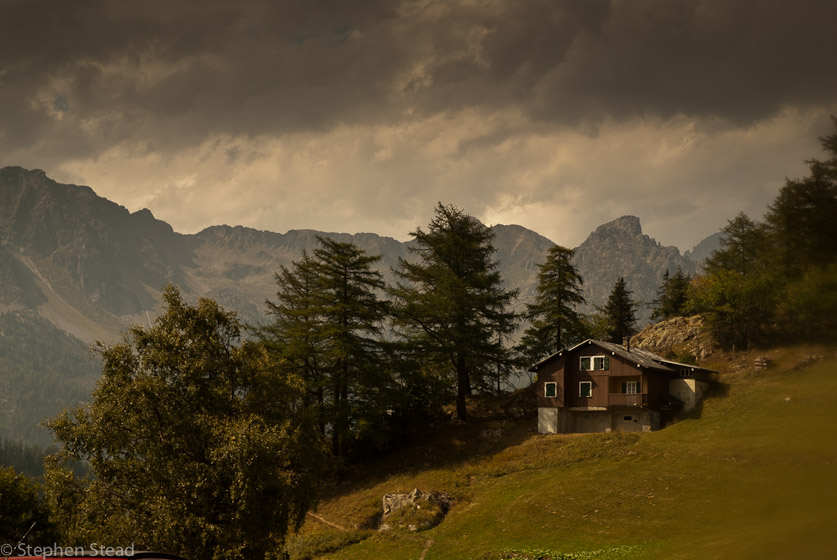 NIKON D200 - 18.0-70.0 mm f/3.5-4.5