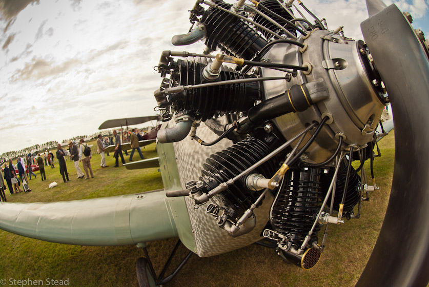 NIKON D200 - 10.5 mm f/2.8