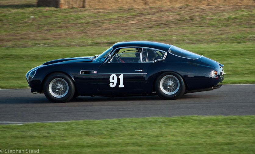 NIKON D200 - 55.0-200.0 mm f/4.0-5.6