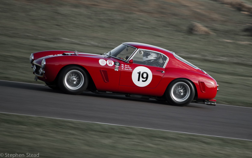 NIKON D200 - 55.0-200.0 mm f/4.0-5.6