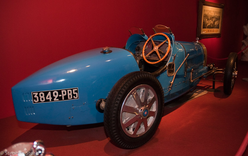 NIKON D200 - 18.0-70.0 mm f/3.5-4.5