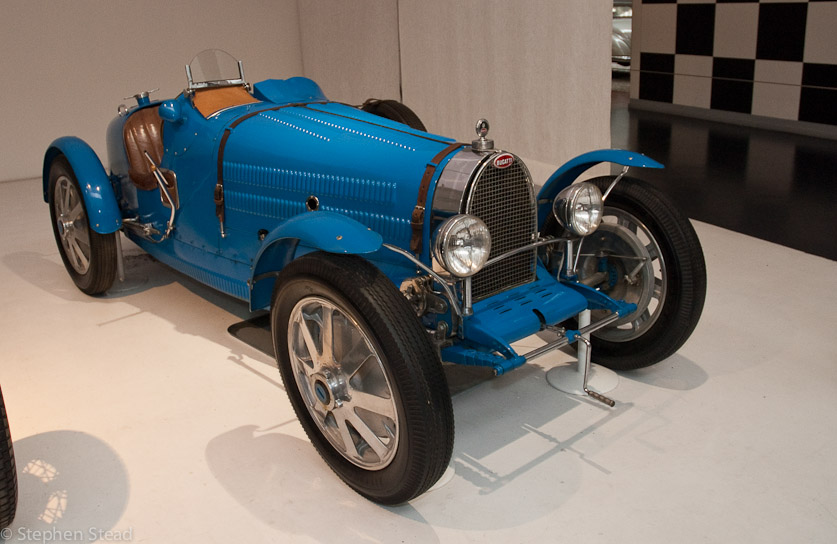 NIKON D200 - 18.0-70.0 mm f/3.5-4.5