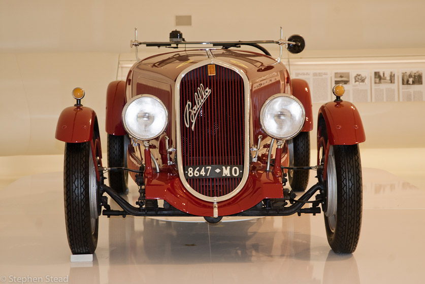 NIKON D200 - 18.0-70.0 mm f/3.5-4.5