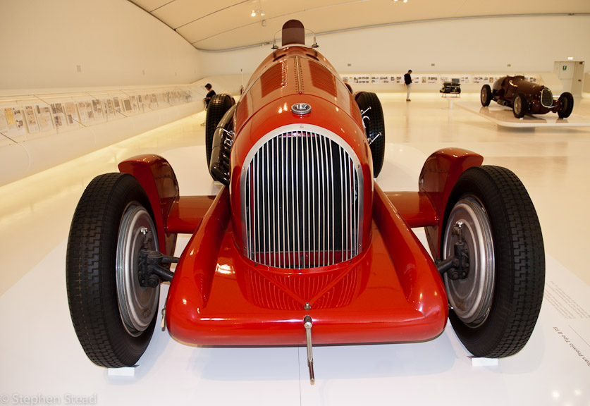 NIKON D200 - 18.0-70.0 mm f/3.5-4.5