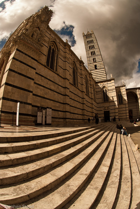 NIKON D200 - 10.5 mm f/2.8