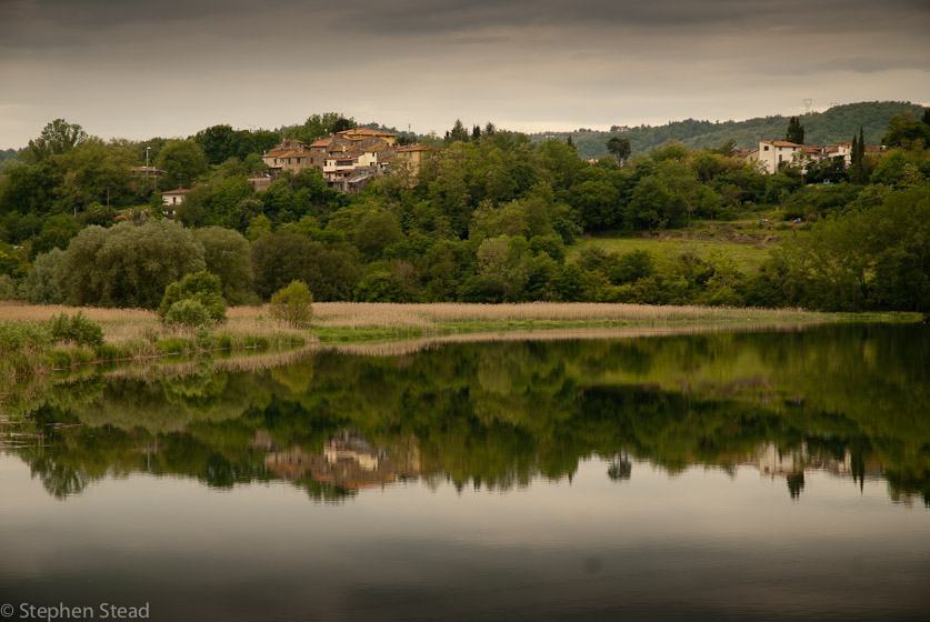 NIKON D200 - 18.0-70.0 mm f/3.5-4.5