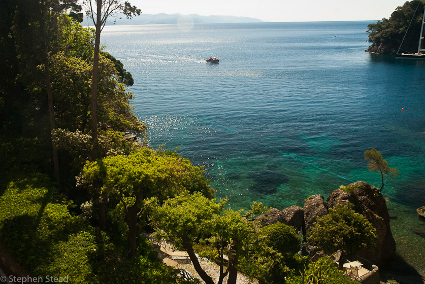 NIKON D200 - 18.0-70.0 mm f/3.5-4.5