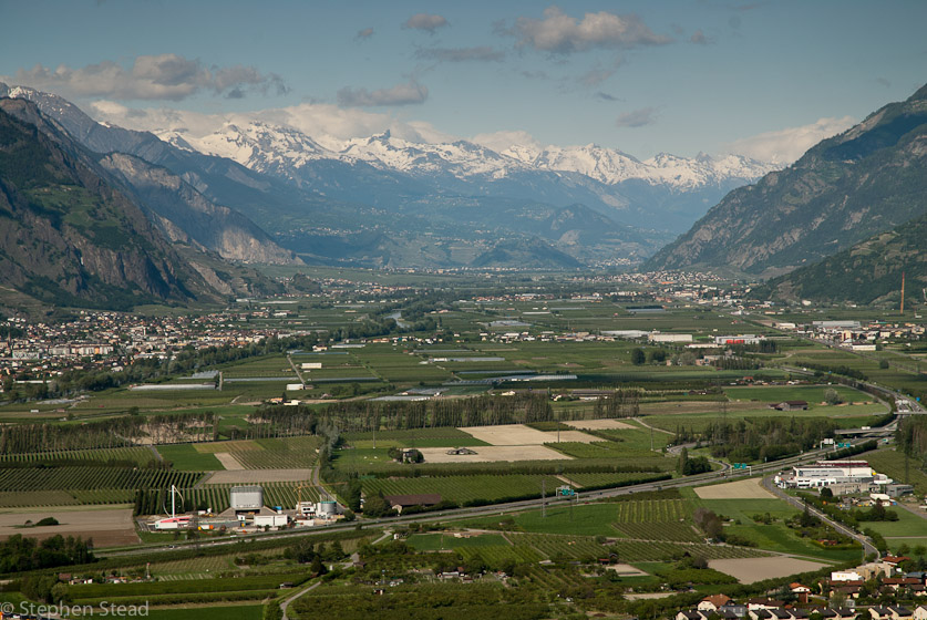 NIKON D200 - 18.0-70.0 mm f/3.5-4.5